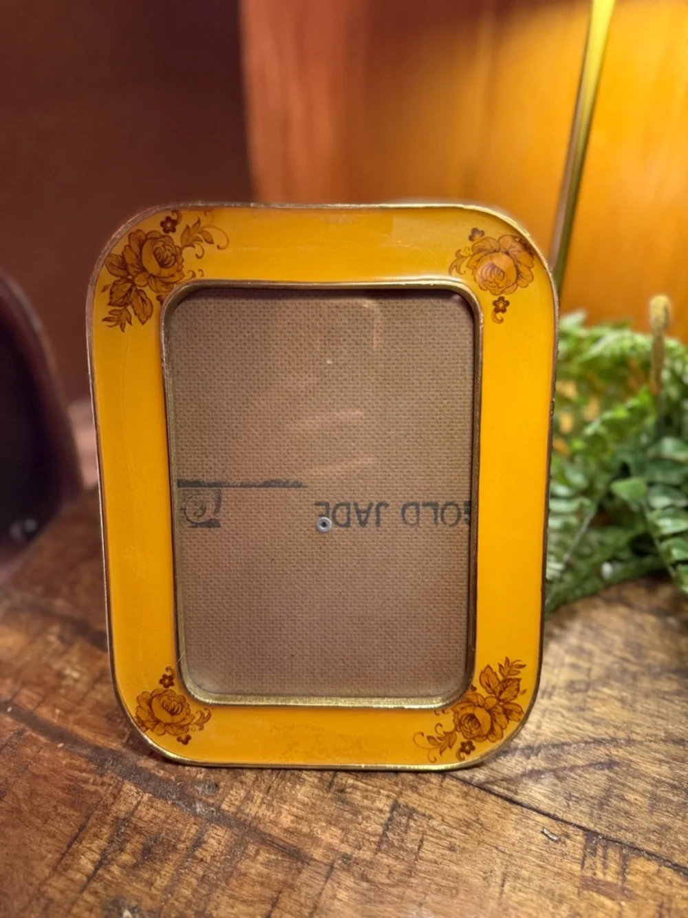 Vtg The Bucklers Fifth Avenue Enamel Picture Frame.
